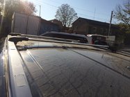Land Rover Discovery Sport 2014– Zaklepni prečni nosilci za strešne vzdolžne nosilce (2 kosa) fotografija 1