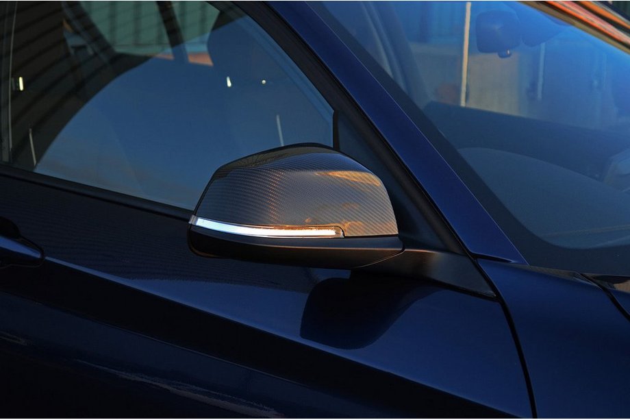 BMW serija 1 F20/F21 2011–2019 Karbonski pokrovi ogledal (2 kosa, pravi karbonski material) Image