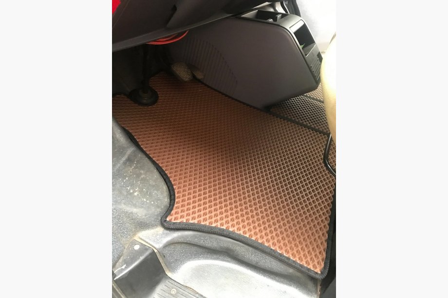 Mercedes Vito W638 1996–2003 EVA avtomobilske preproge (opečnati vzorec) Image