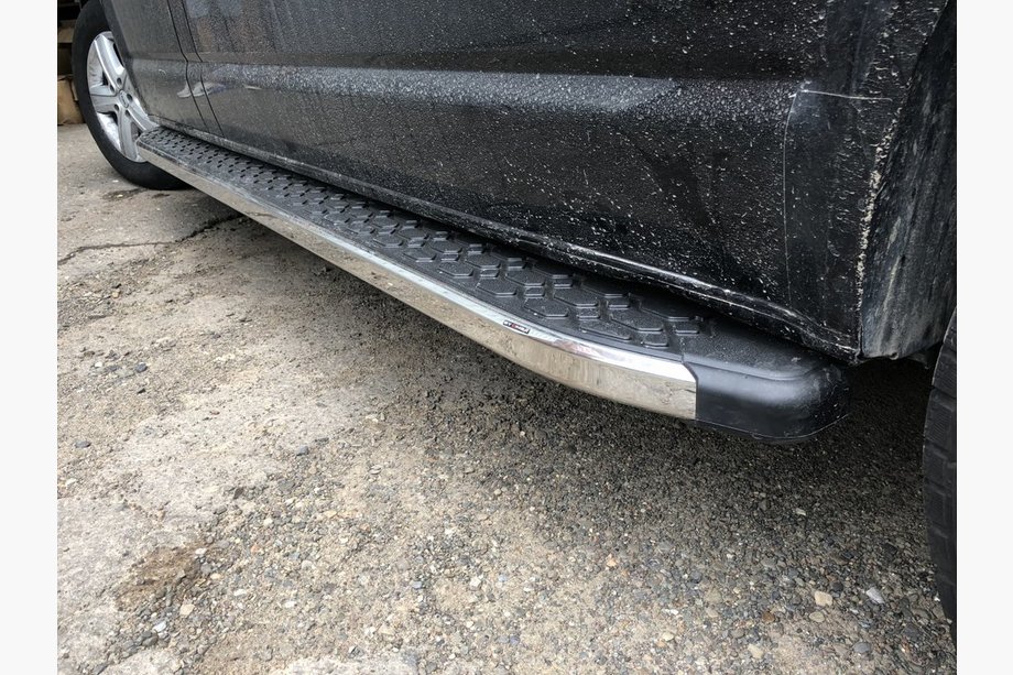 Volkswagen T5 Caravelle 2004–2010 Stranske stopnice BlackLine (2 kosa, aluminij) Image