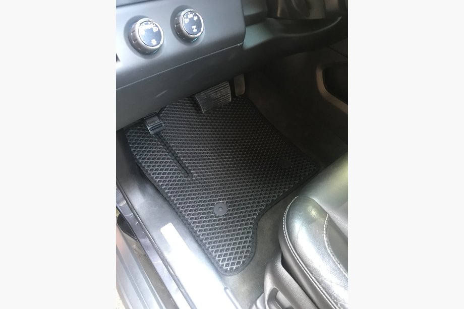 Chevrolet Suburban 2014–2019 Poliuretanske preproge za kabino, 3 vrste (EVA, črne) Image
