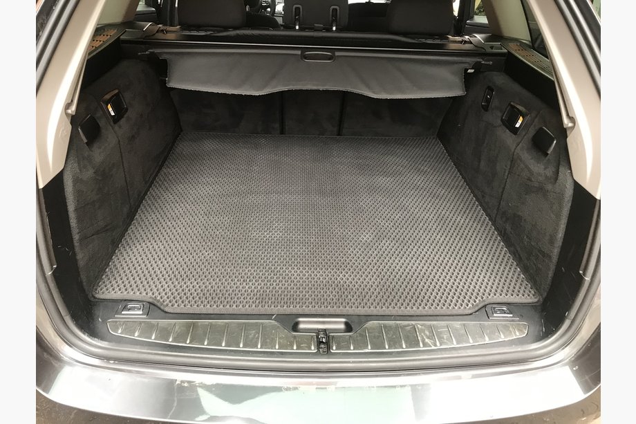 BMW serija 5 F10/F11 2010–2016 EVA V1 preproga prtljažnika (za F11, črna) Image
