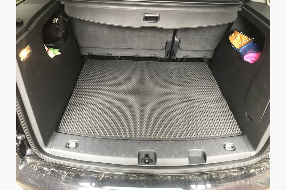 Volkswagen Caddy 2010–2015 Prtljažna preproga standard (EVA, črna) Image