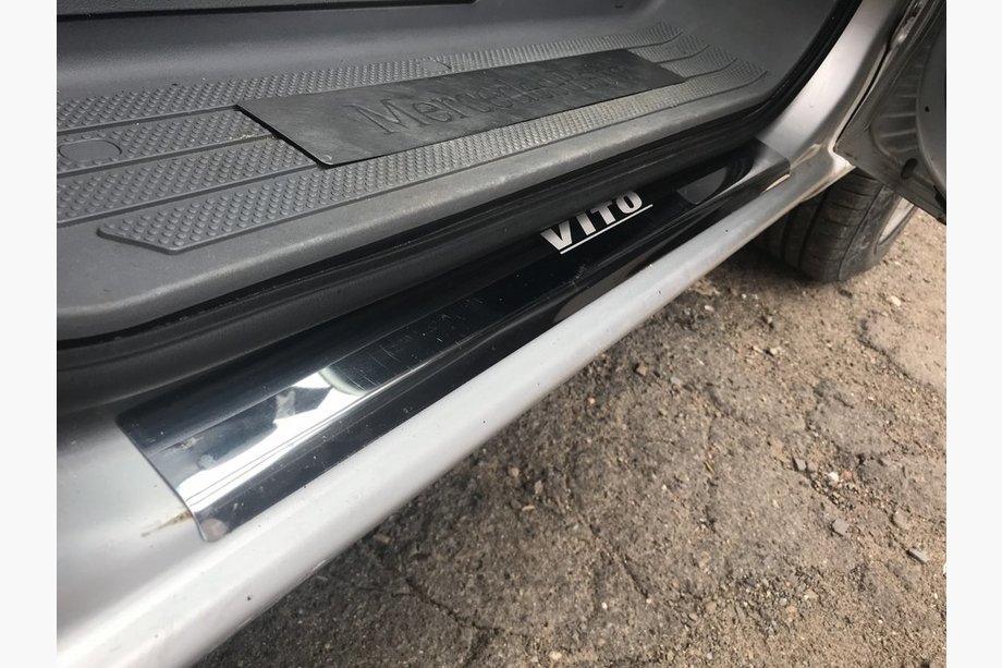Mercedes Vito/V-razred W447 2014– Zaščitne letve pragov Laser-style (2 kosa, jeklo) Fotografija 1