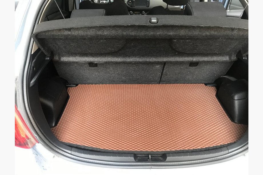 Toyota Yaris 2010–2020 Prtljažna preproga (EVA, opečnata) Image