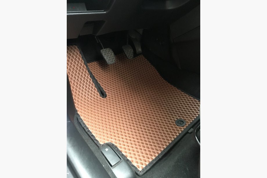 Mazda 3 2003–2009 EVA avtomobilske preproge (opečnati vzorec) Image