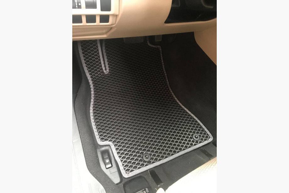 Subaru Outback 2014–2019 EVA avtomobilske preproge (črne) Image