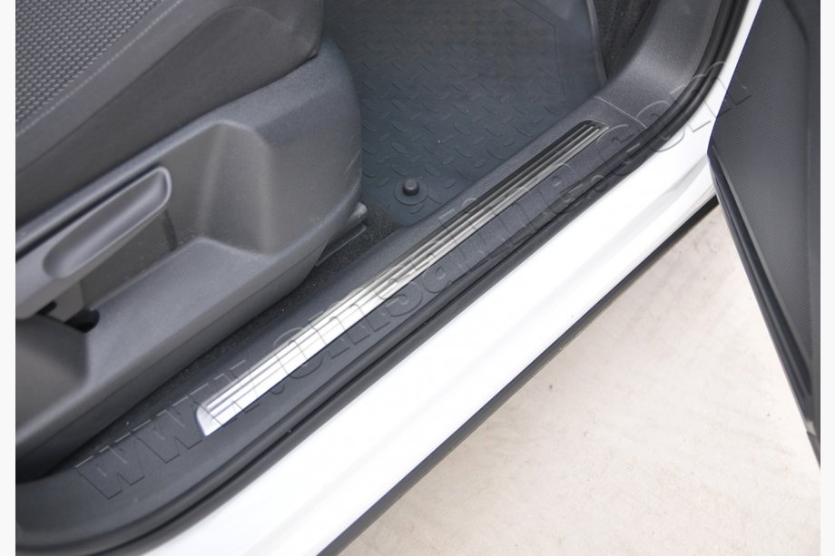 Volkswagen Tiguan 2016–2023 Kromirane zaščitne letvice notranjih pragov OmsaLine (nerjavno jeklo) Image