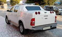 Toyota Hilux 2006–2015 Hardtop za pick-up GRAND BOX fotografija 1