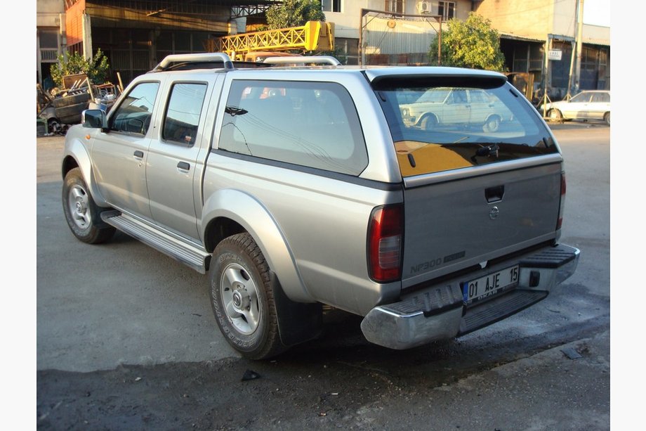 Nissan NP300 1999–2015 Hardtop za tovorni keson (Canopy) Image