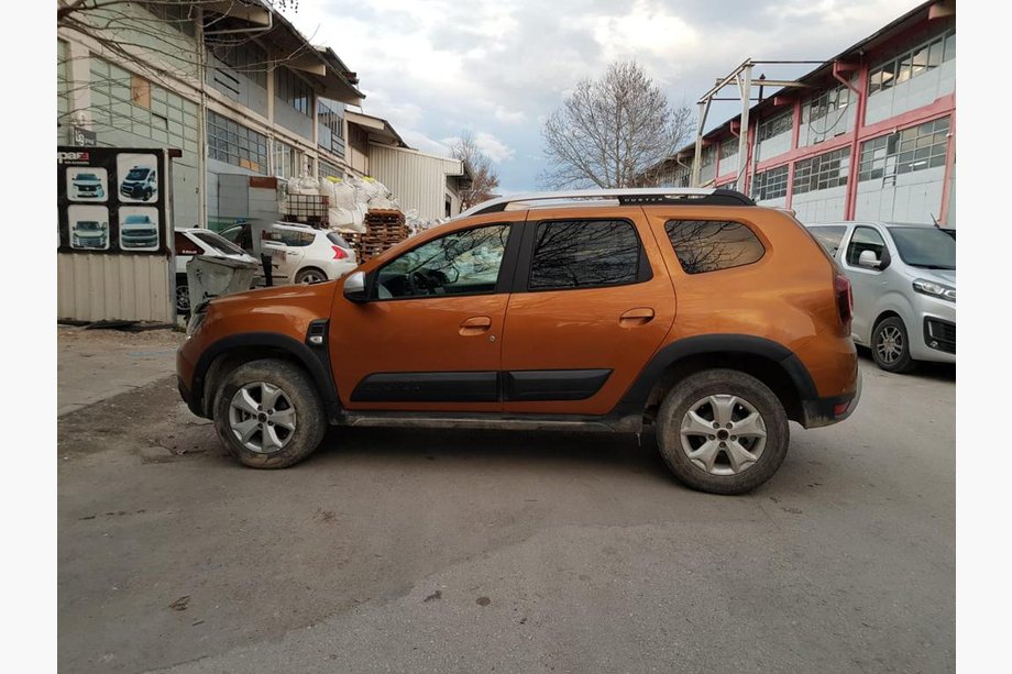 Dacia Duster 2018–2024 Letvice za vrata V1 (4 kosi, ABS) Fotografija 2