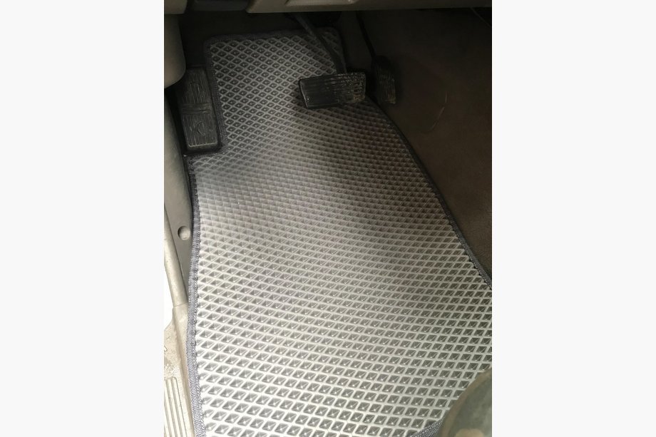 Nissan Patrol Y61 1997–2011 EVA avto preproge (sive) Image