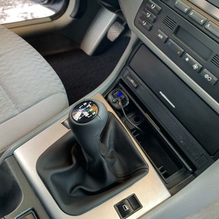 Manšeta prestavne ročice + prestavna ročica OEM (umetno usnje) BMW serija 3 E46 1998–2006 fotografija 2