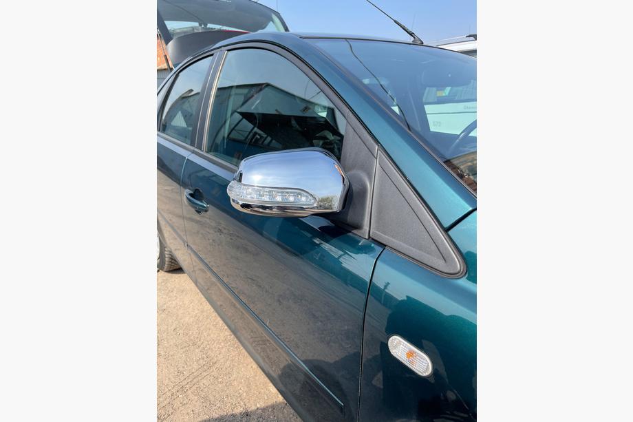 Ford Fusion 2002–2012 LED pokrovi ogledal (2 kos, ABS) Image