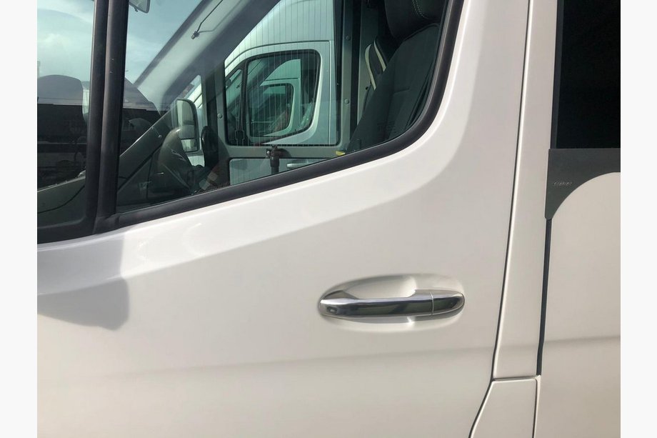 Mercedes Sprinter W907/W910 2018– Pokrovi kljuk (nerjavno jeklo) 4 kos, Carmos – turško nerjavno jeklo Image