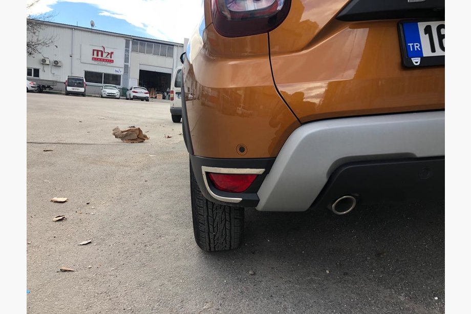 Dacia Duster 2018–2024 Okrasni pokrovi zadnjih reflektorjev, 2 kosa, nerjaveče jeklo Image