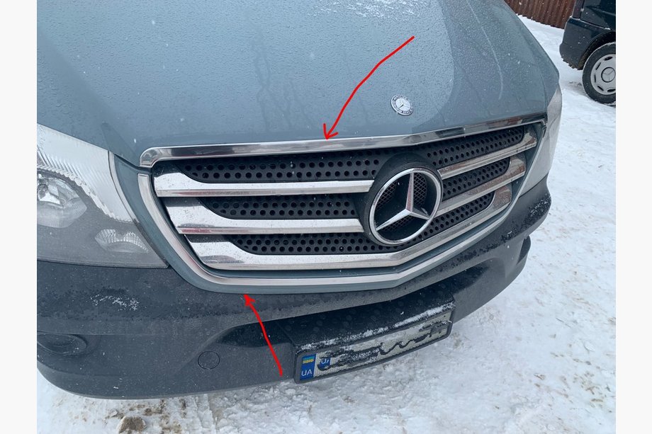 Mercedes Sprinter W906 2006–2018 Okvir maske hladilnika (2013↗, nerjavno jeklo) Image
