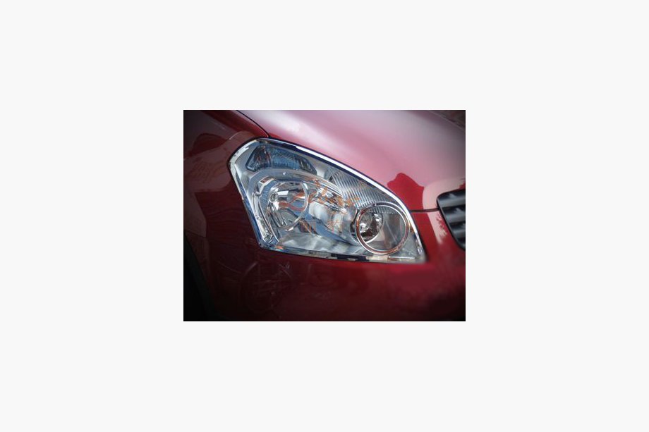 Nissan Qashqai 2007–2010 Kromirane obrobe žarometov (2 kosa, plastika) Image