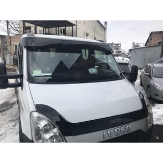 Vizir za vetrobransko steklo V1 (črna sijaj, 5 mm) Iveco Daily 2006–2014 fotografija 1