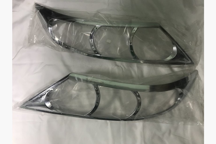 Kia Sorento II XM 2009–2014 Okrasne letve za žaromete 2010-2013 (2 kosa, plastika) Image