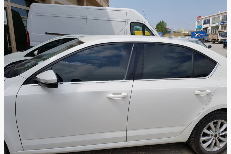 Skoda Octavia III A7 2013–2019 Okenske obrobe (6 kos, nerjavno jeklo) Fotografija 1