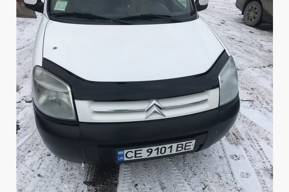 Citroen Berlingo 1996–2008 Deflektor motornega pokrova FLY (2003-2008) Image