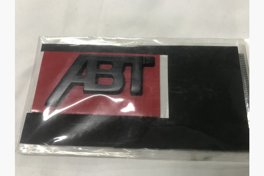 Audi Q7 2005–2015 Emblem ABT (črn) Image