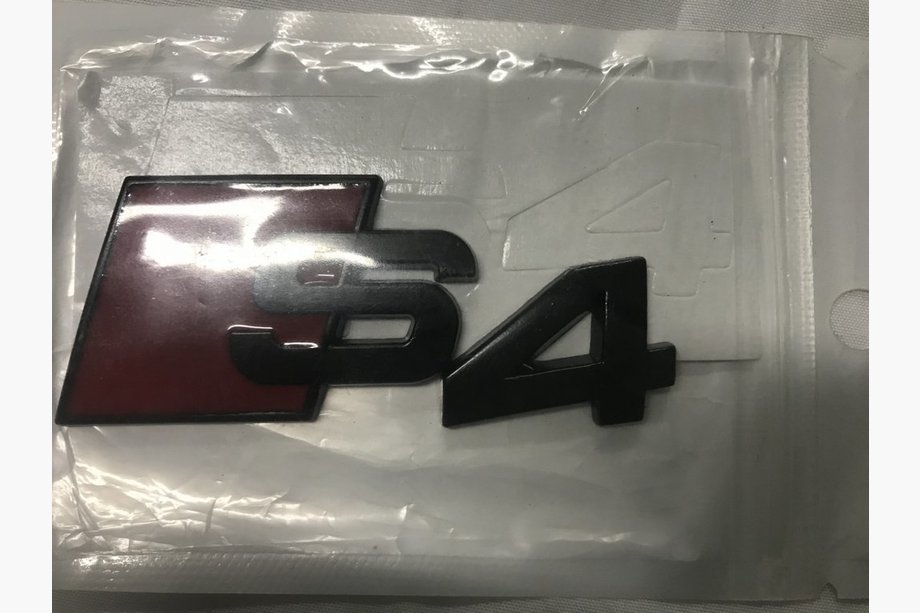 Audi A4 B7 2004–2008 Emblem S4 (črn) Image