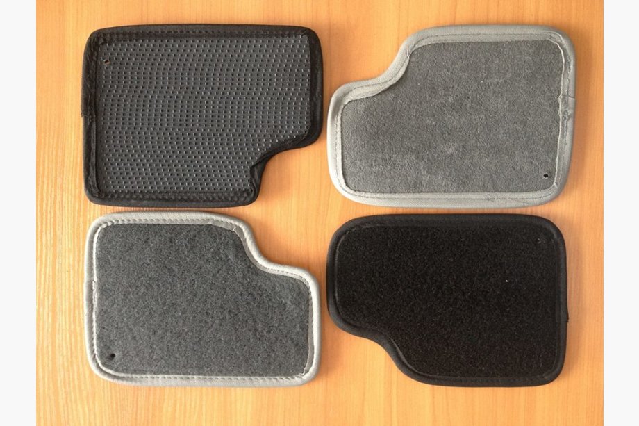 Lada Granta 2011– Tekstilne preproge za notranjost (Saek) Image
