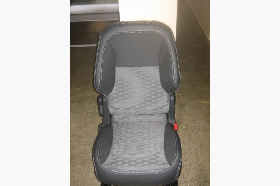 Citroen Berlingo 1996–2008 Sedežne prevleke SoyuzAuto Premium Image