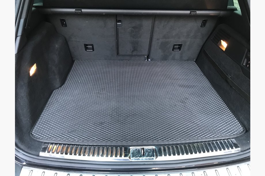 Volkswagen Touareg 2010–2018 Podloga prtljažnika V2 (EVA, črna) Image