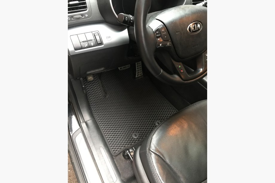 Kia Sorento II XM 2009–2014 Avto tepihi 2012-2014 (EVA, črni) Image