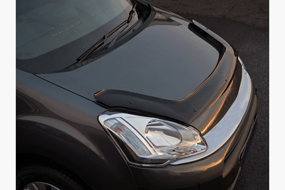 Peugeot Partner Tepee 2008–2018 Dolgi deflektor pokrova motorja (EuroCap) Image
