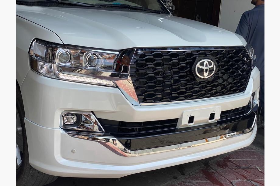 Toyota Land Cruiser 200 2007–2021 Sprednja maska (Ewan 2021) Image