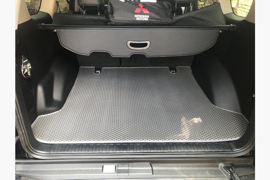 Toyota Land Cruiser Prado 150 2009–2023 Preproga prtljažnika 5-sedežna 2009-2017 (EVA, črna) Image