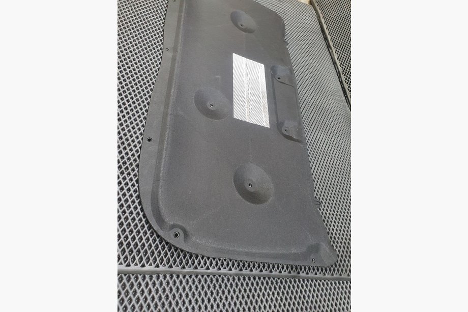 Toyota Land Cruiser Prado 150 2009–2023 Zvočna izolacija pod pokrov motorja Image