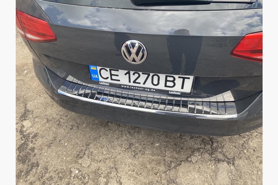 Volkswagen Passat B8 2015–2023 Kromirana letvica zadnjega odbijača Carmos V1 (SW) Fotografija 2