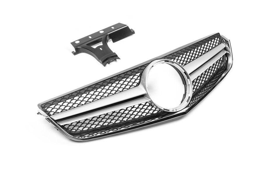 Mercedes razred E kupe C207 2010–2017 Sprednja maska (2009-2013, AMG Silver) Image