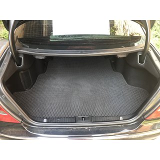 Prtljažna podloga (EVA, črna) Sedan