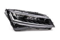 Skoda Superb 2015–2024 Sprednji žaromet Matrix (desni, original, rabljen) fotografija 1