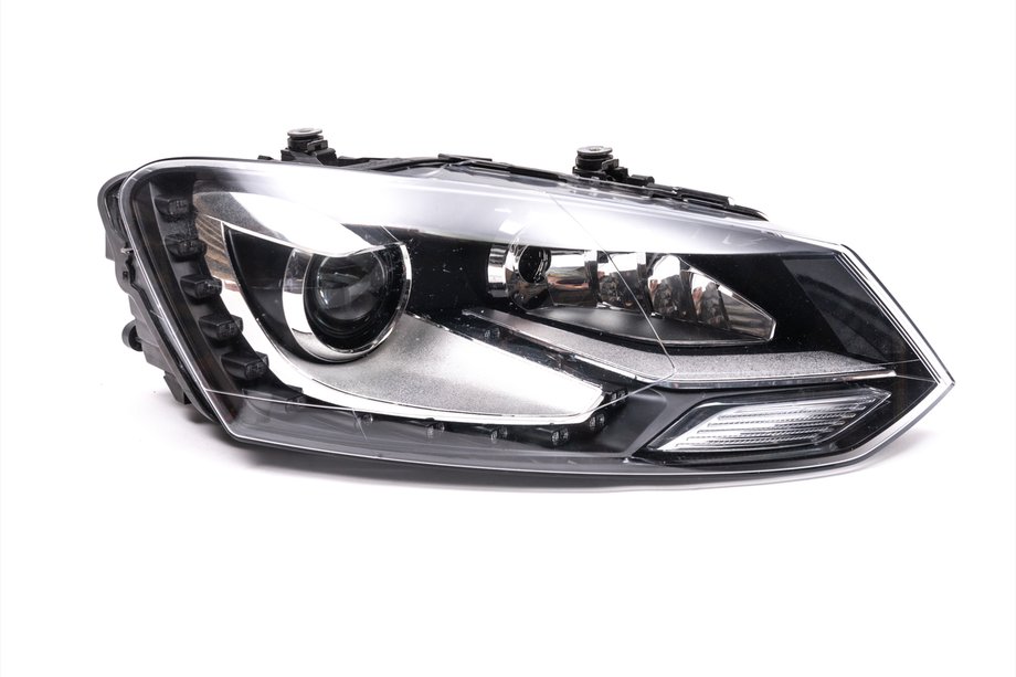 Volkswagen Polo 2010–2017 Sprednji LED žaromet (2014-2017, desni, original, rabljen) Image