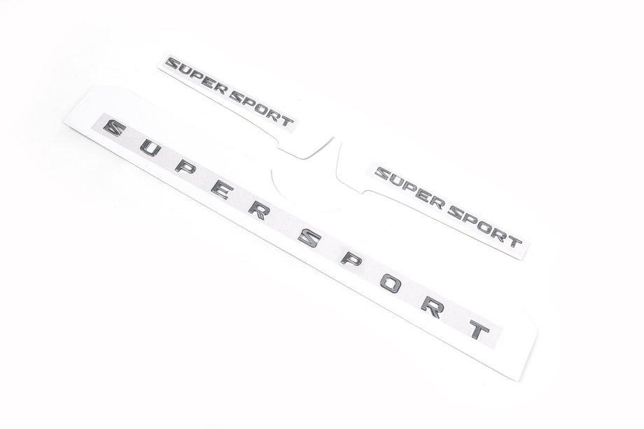 Toyota Land Cruiser 200 2007–2021 Komplet emblemov Supersport (3 kos) Image
