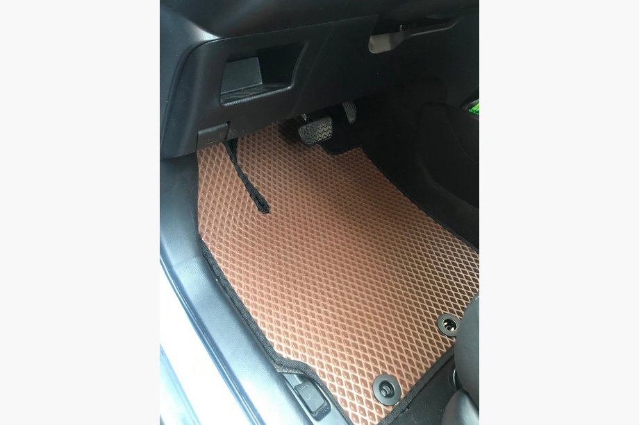 Toyota Yaris 2010–2020 EVA avtomobilske preproge za notranjost – komplet (opečnate) Image