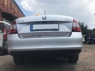 Skoda Rapid 2012–2019 Nerjaveča zaščitna letvica roba prtljažnika Carmos - turško nerjaveče jeklo fotografija 2