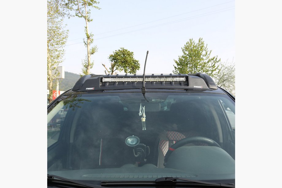 Nissan Patrol Y60 1988–1997 Senčnik za vetrobransko steklo V3 (LED) Fotografija 2
