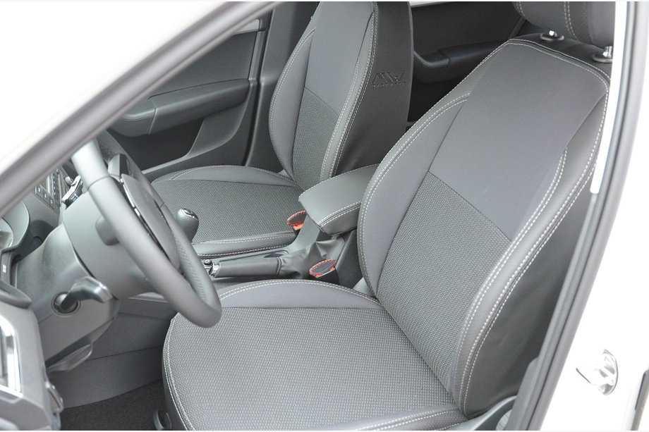Skoda Octavia III A7 2013–2019 Avtoprevleke (umetno usnje↗tkanina, Premium) Image