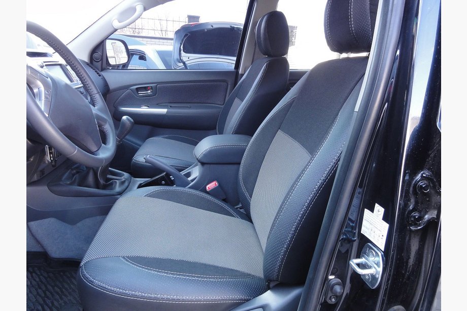 Toyota Hilux 2006–2015 Premium prevleke za avtomobilske sedeže (2013+) Image
