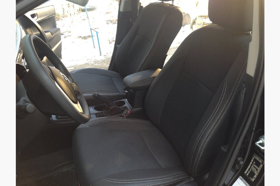 Toyota Corolla 2013–2019 Avtoprevleke (umetno usnje↗tkanina, Premium) Image