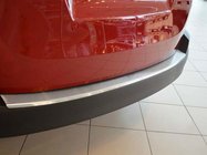 Toyota Rav 4 2013–2018 Nerjaveča zaščitna letev zadnjega odbijača z zavihkom Nataniko fotografija 2