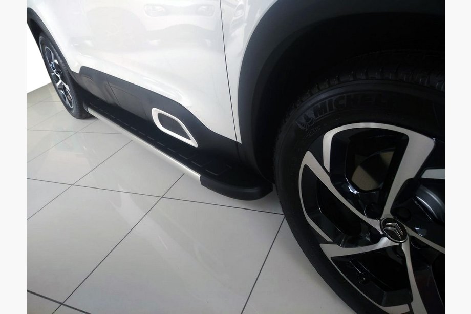 Peugeot 3008 2016–2023 Stranske stopnice Duru (2 kos, aluminij) Image